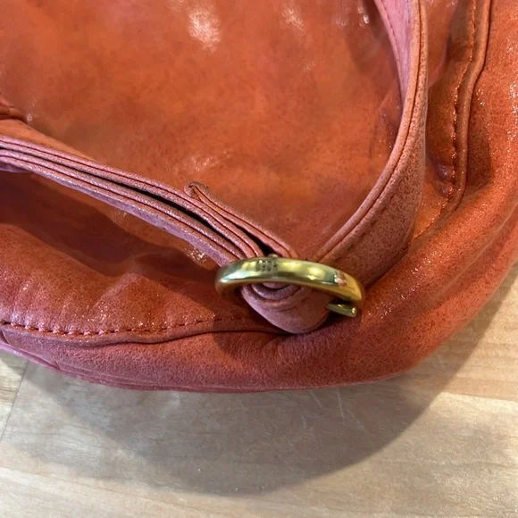 Hobo retired Moon lava leather Round Crossbody Bag - Picture 10 of 13